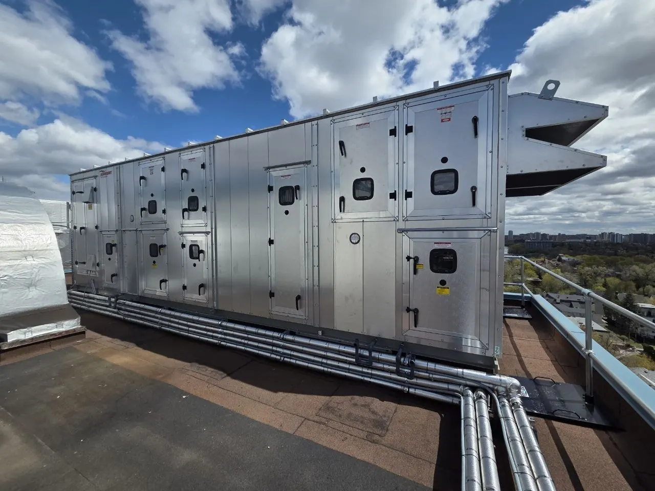Arrow mechanical site photo — Rooftop air handling unit